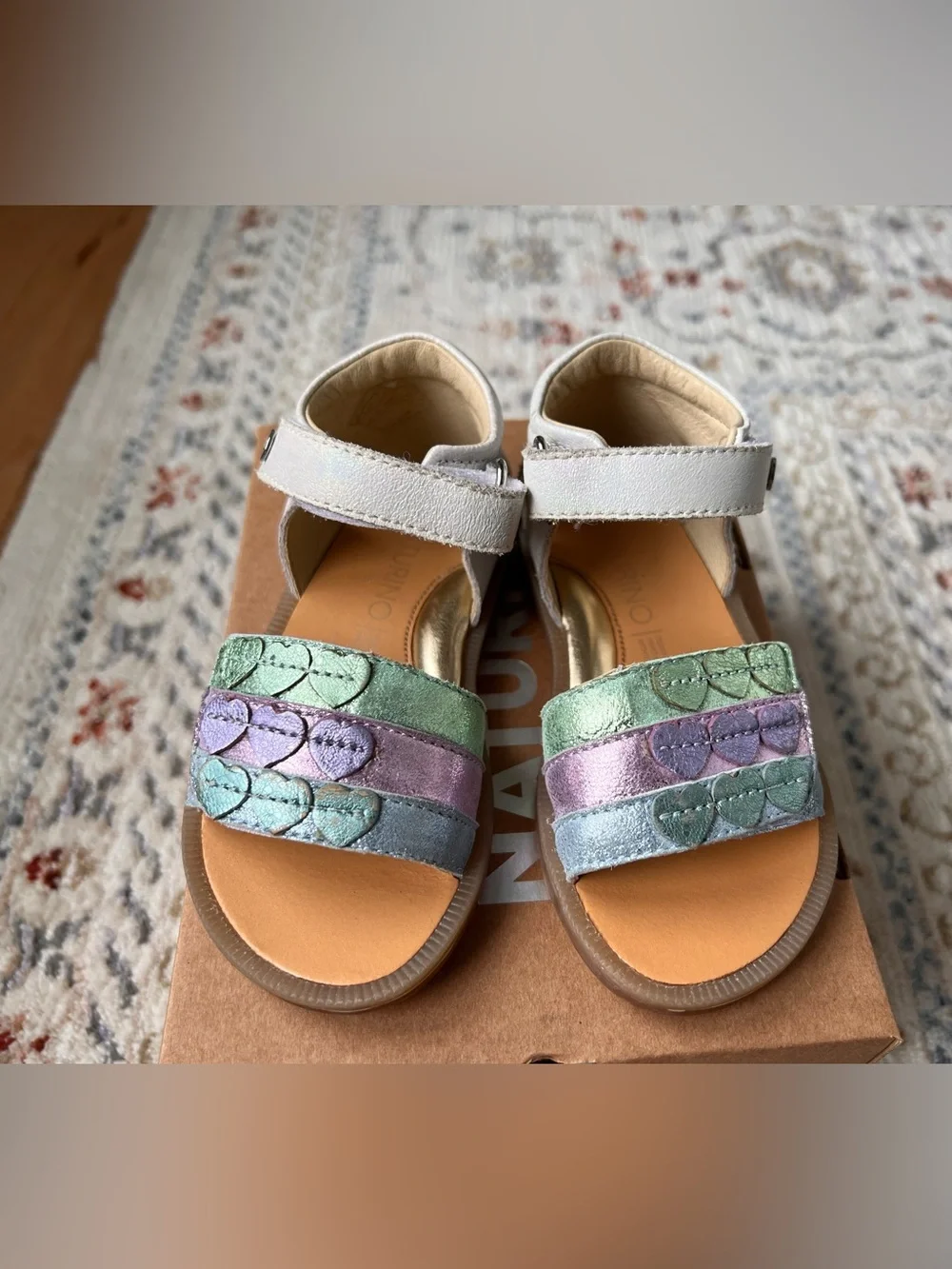 Naturino Axis toddler sandals iridescent hearts leather size 23